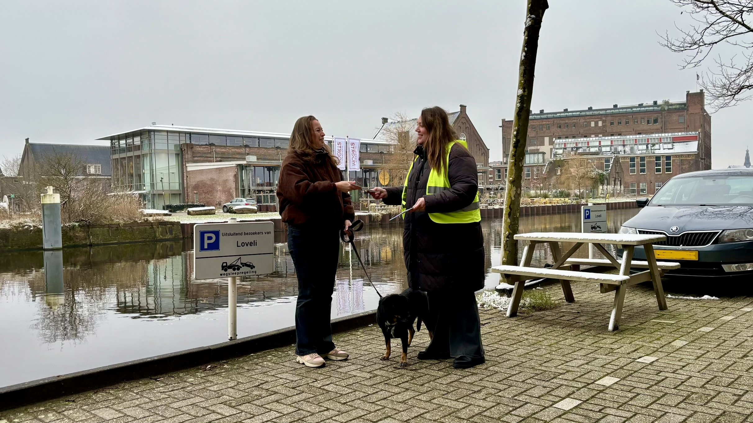 Scent card to identify drug labs