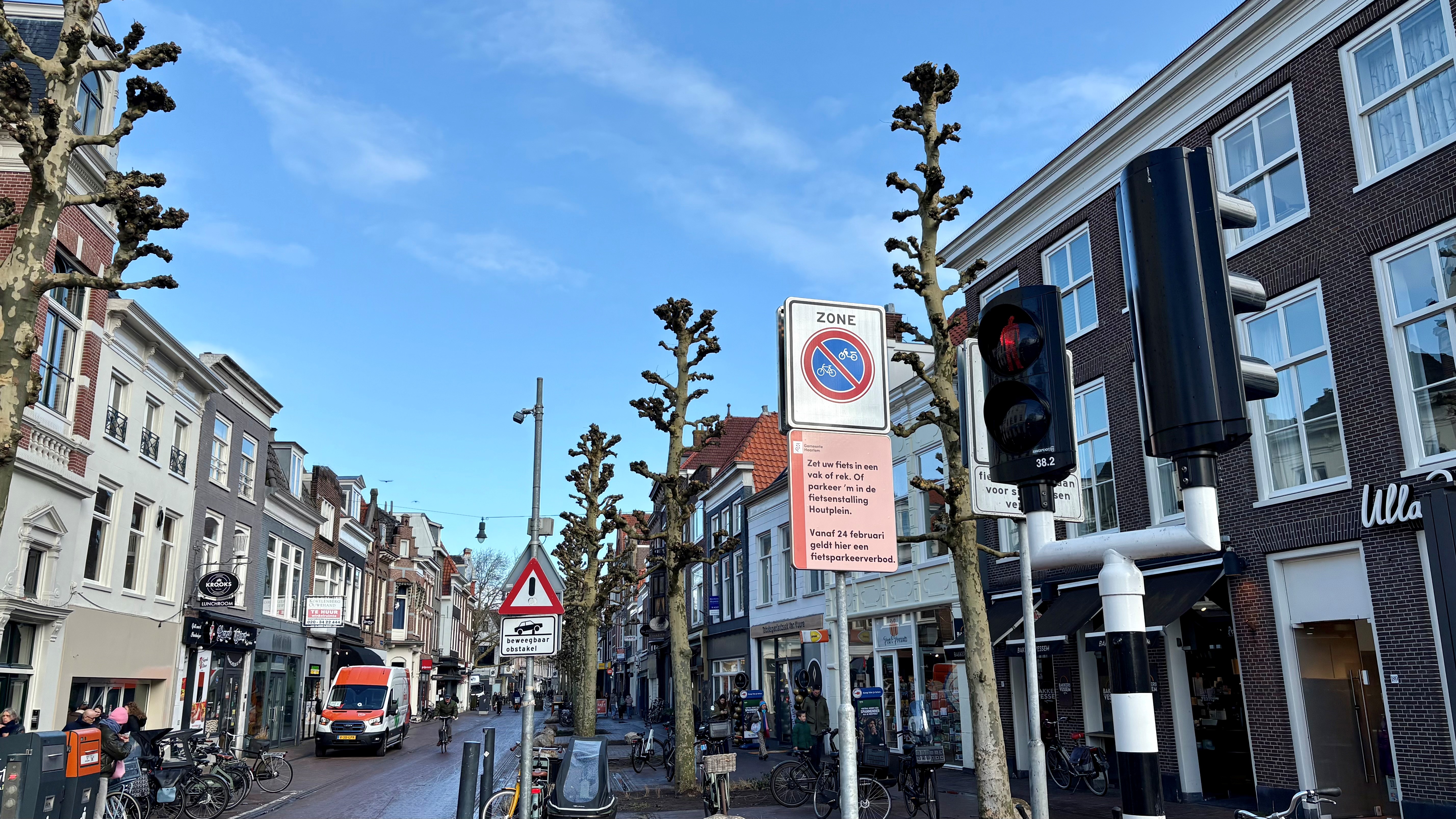 Bicycle parking in the city center