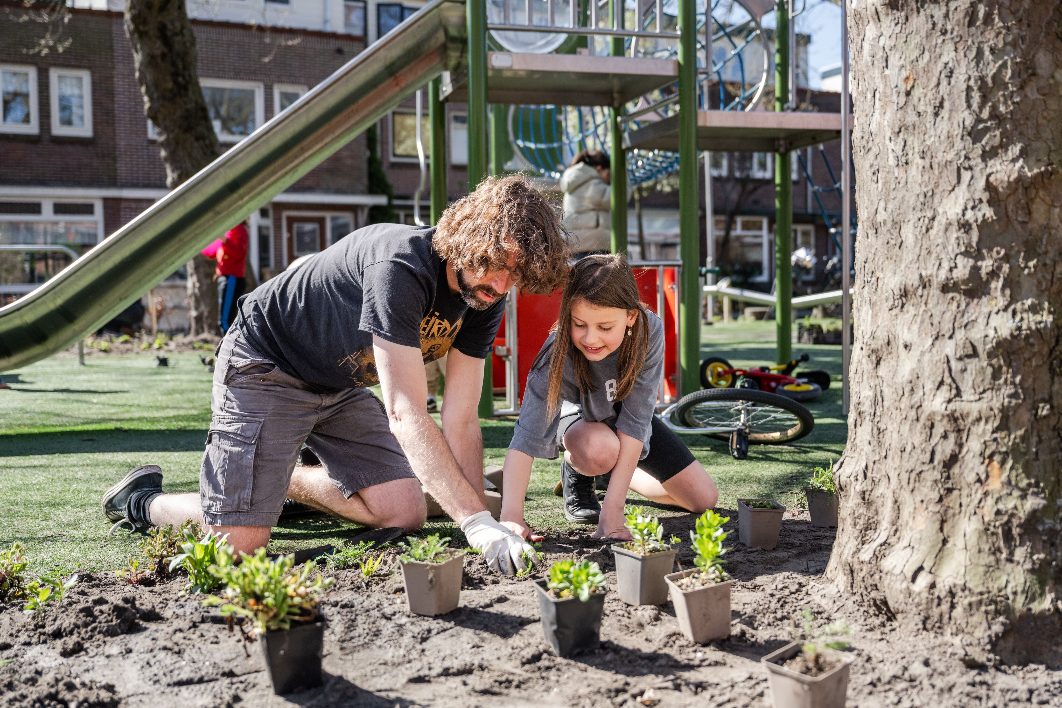 Money to green the neighborhood together
