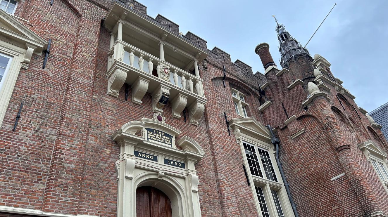 Mayor closes home on Archipelstraat after explosion