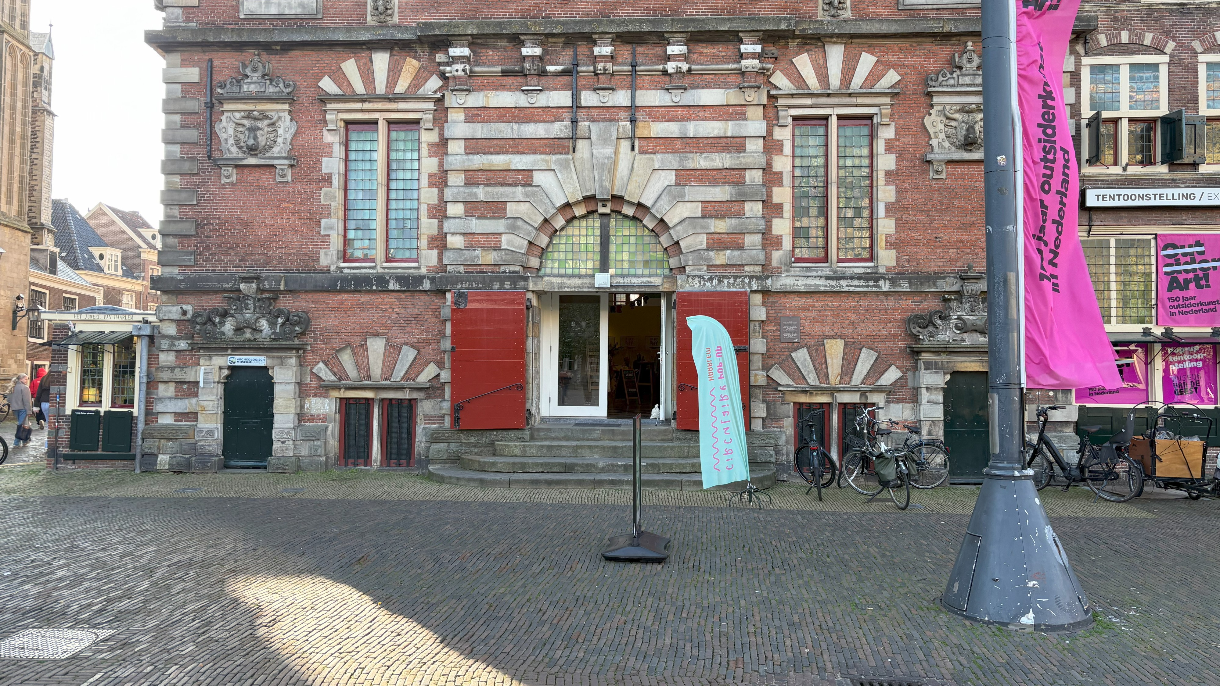 Circular Pop-up at the Grote Markt