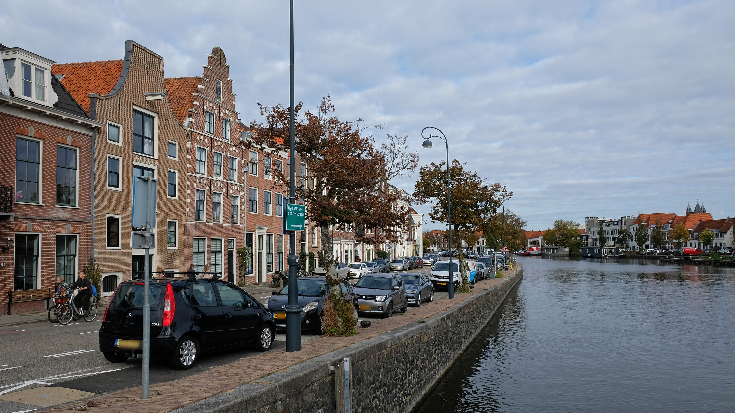 Quay along the Donkere Spaarne closed off