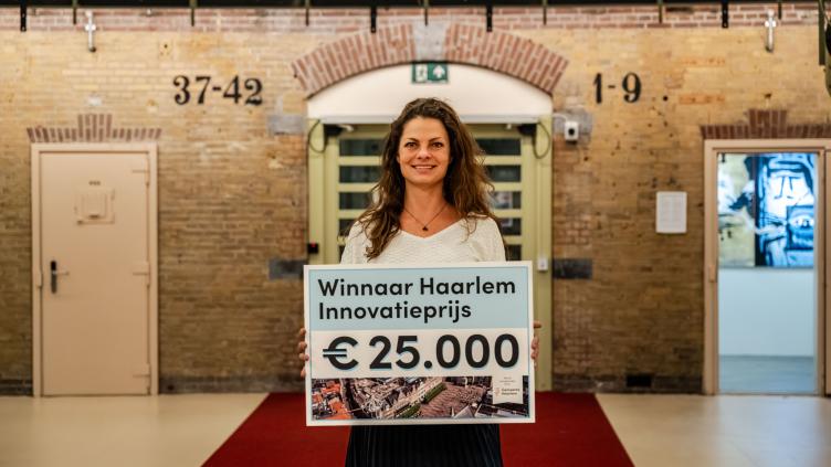 Winnaar Natalie Bogtman, oprichter van ORO Wolkorrel