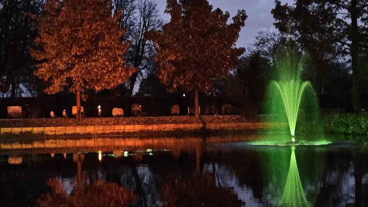 Sfeerbeeld van de herinneringsavond op Akendam