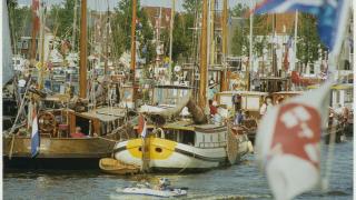 Historische schepen op het Spaarne tijdens de viering van 750 jaar Haarlem
