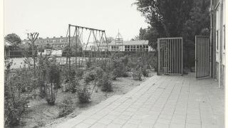 1976: Speeltuin aan het Flevoplein