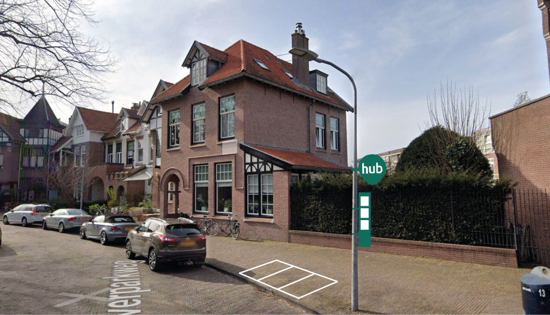 Impressie van een parkeerhub voor deelscooters.