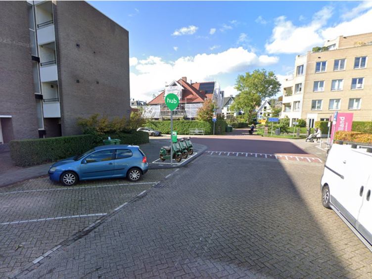 Impressie van de parkeerhub voor deelscooters.