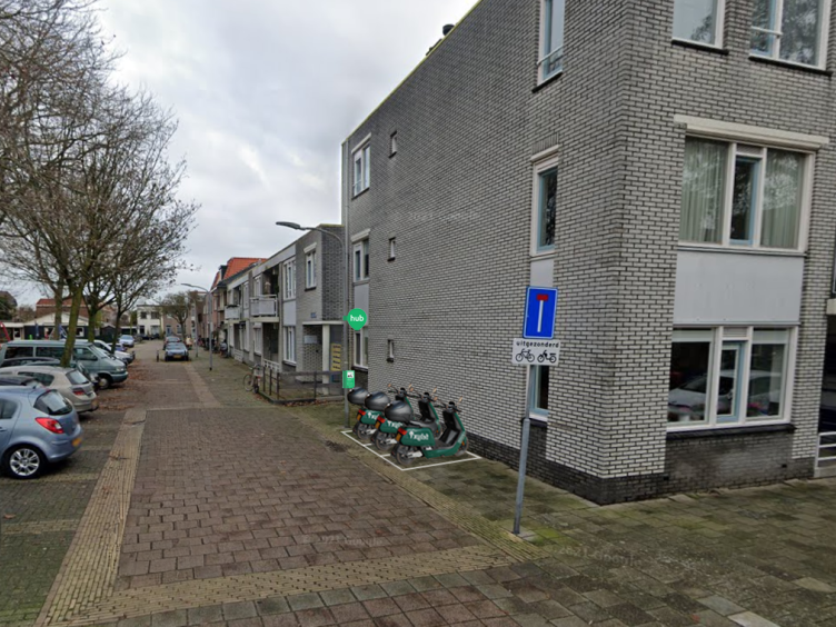 Impressie van de parkeerhub voor deelscooters.