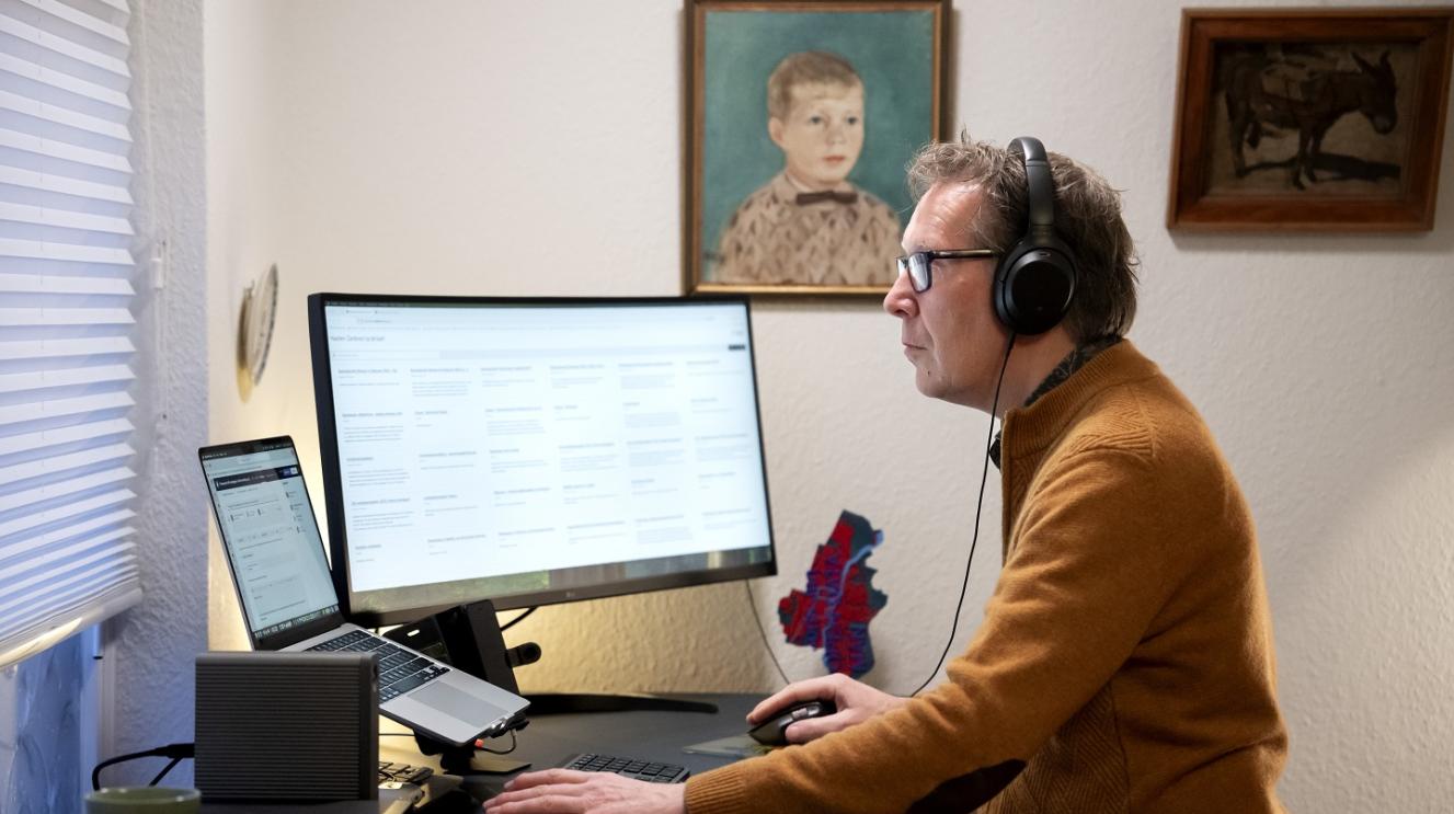 Medewerker op thuiswerkplek