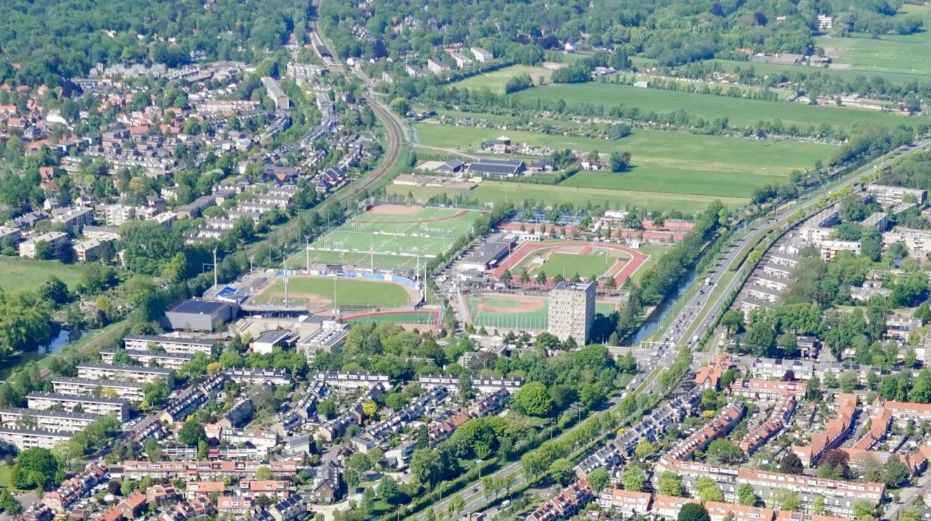 Luchtfoto van het Pim Muliersportpark