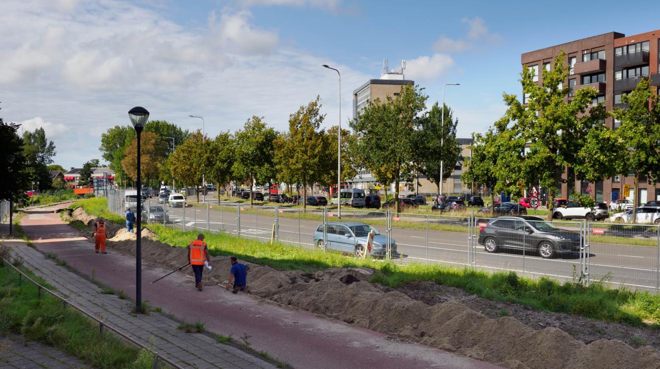 De Schipholweg  ter hoogte van de Rustenburgerbrug
