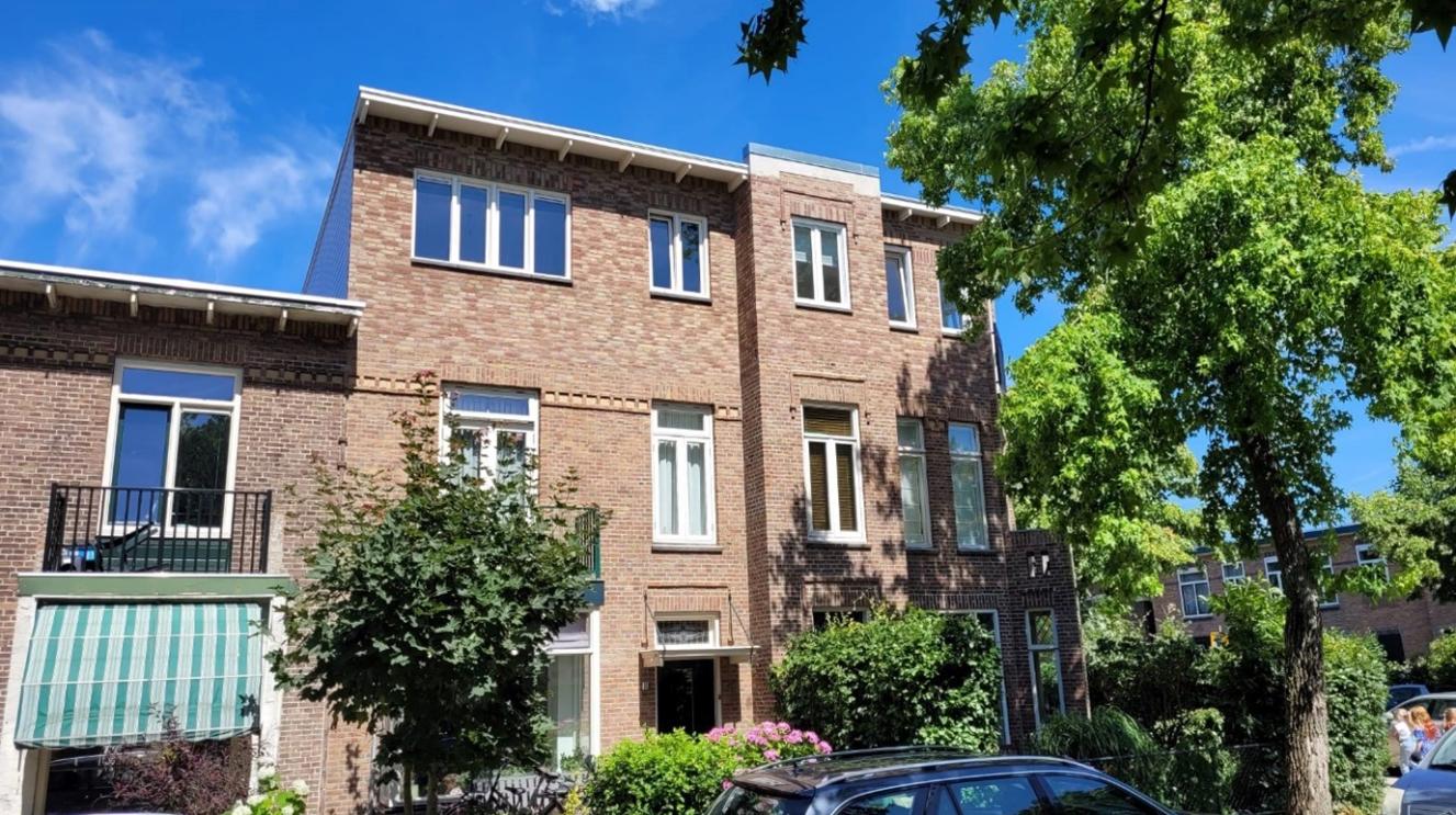 Voorbeeld van een dakopbouw in Haarlem.