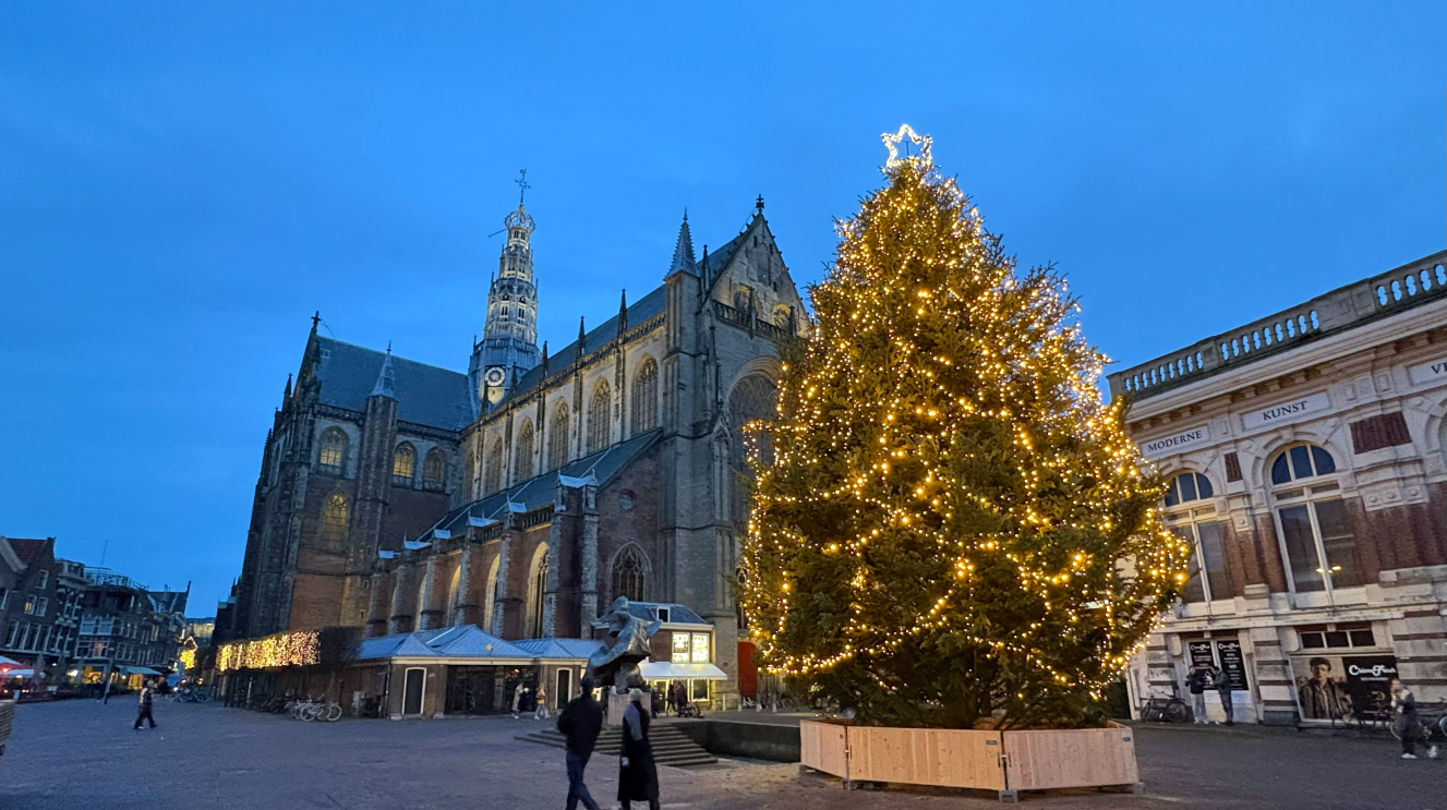 Kerstboom op de Grote Markt 