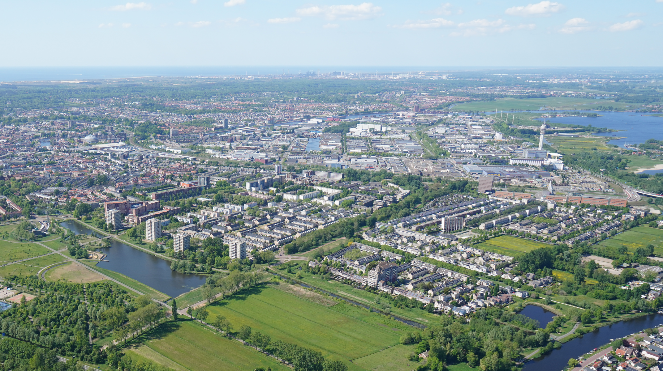 Luchtfoto van Zuiderpolder en Parkwijk