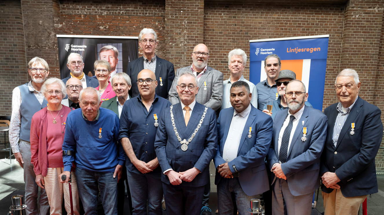16 Haarlemmers die een lintje hebben gekregen 