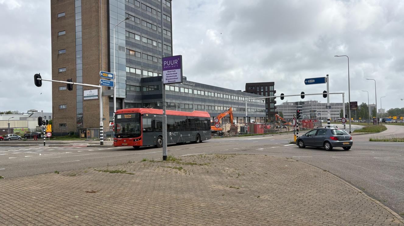 Kruising Schipholweg en Schalkwijkerstraat