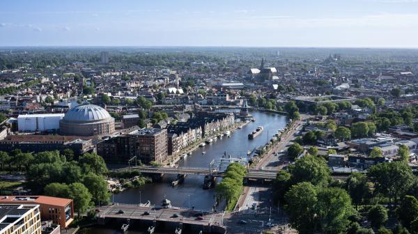 Luchtfoto van Haarlem met Spaarne
