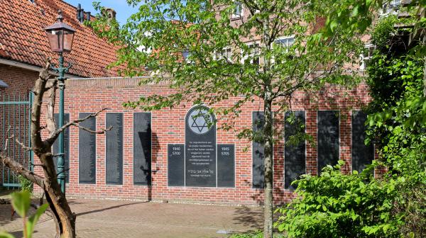 Joods Monument op het Philip Frankplein