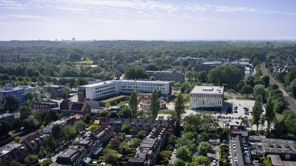 Luchtfoto van Nova College